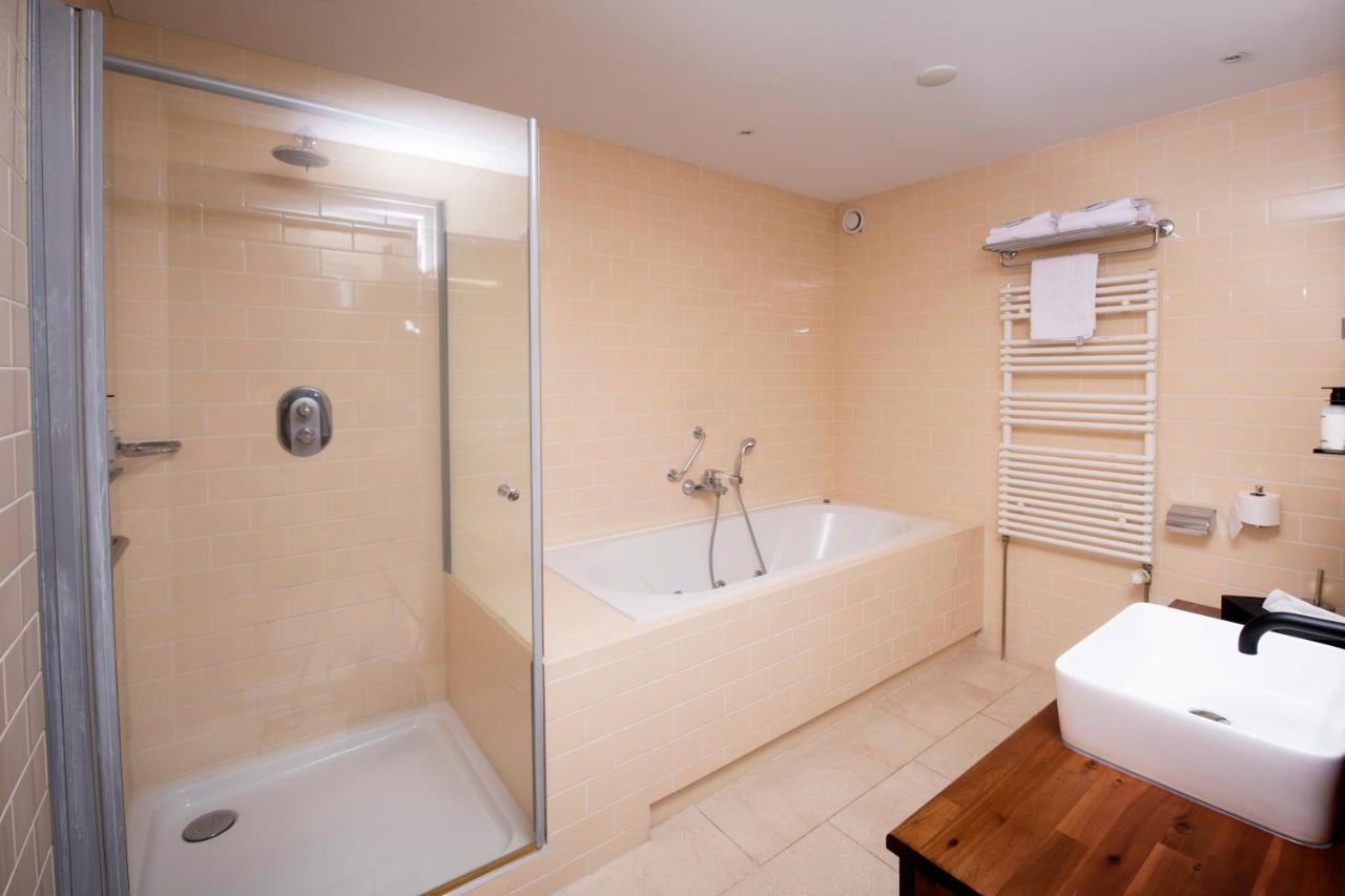 Nobel Hotel Ameland Ballum Екстериор снимка